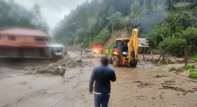 Lluvias en Ecuador deja cuatro fallecidos y diez heridos