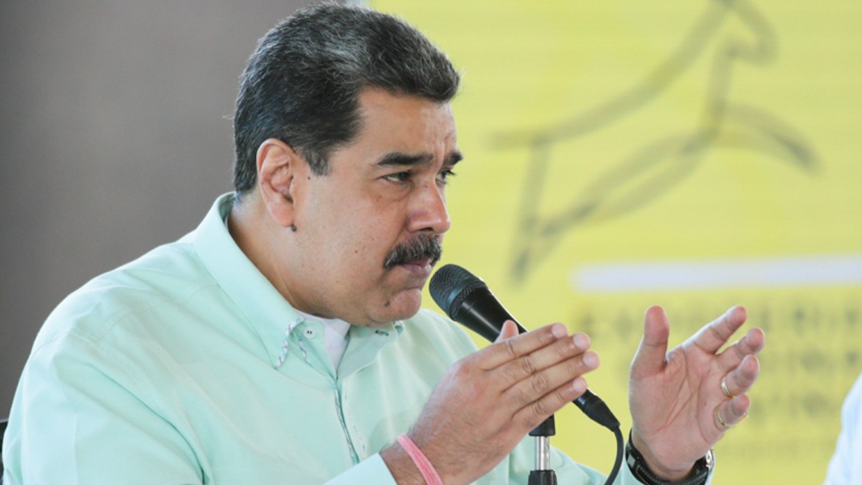 Maduro: Uno de los retos del país es autoabastecerse y convertirse en una nación exportadora