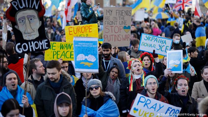 manifestaciones en todo el mundo exigen a rusia salir de ucrania laverdaddemonagas.com dv