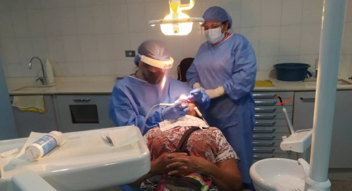 Más de 50 pacientes diarios atiende Misión Sonrisa en Monagas