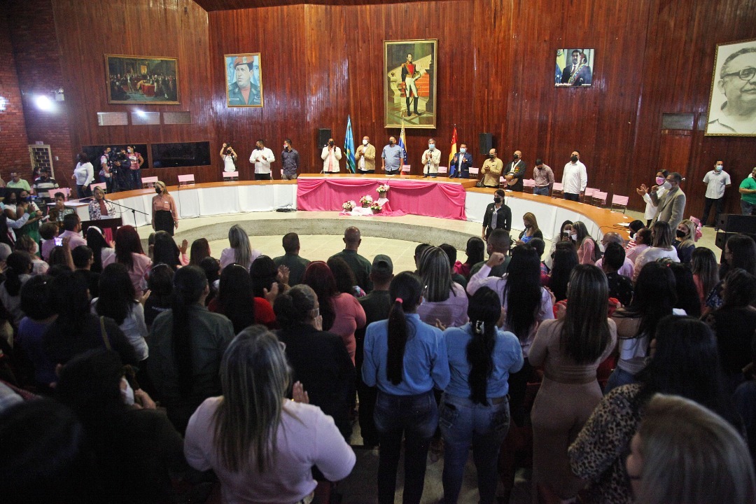 mujeres en su dia fueron homenajeadas con la entrega reconocimientos en sesion especial parlamentaria laverdaddemonagas.com 08520203 811c 44be 98e3 261efe6ff90c