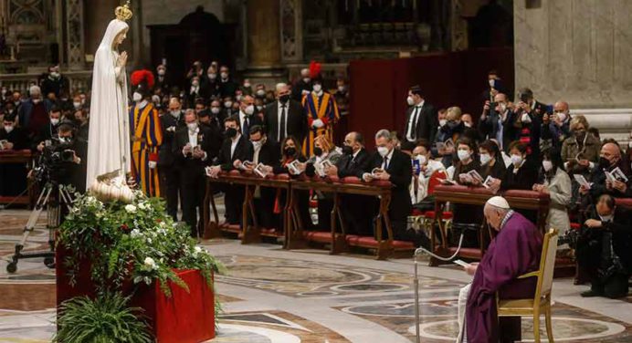 Papa Francisco consagró a Rusia y Ucrania y condenó la destrucción de la guerra