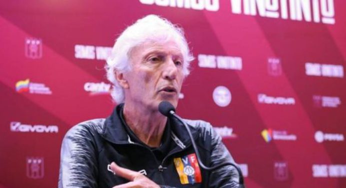 Pékerman pide paciencia a la fanaticada Vinotinto