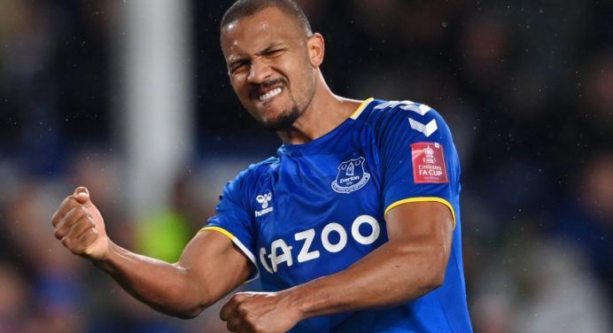 Salomón Rondón anotó un doblete y el Everton avanzó en la FA Cup (+Video)
