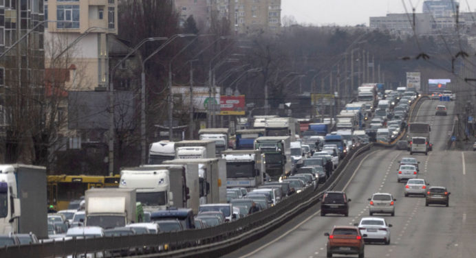 Se restablece toque de queda en Kiev desde este lunes en la noche hasta el miércoles