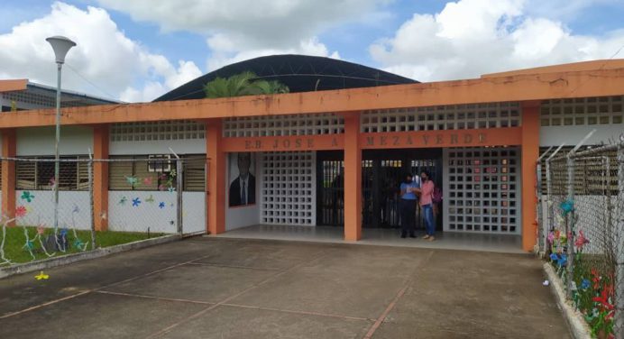 U.E «José Ángel Meza Verde» de Los Guaritos afectada por el vandalismo