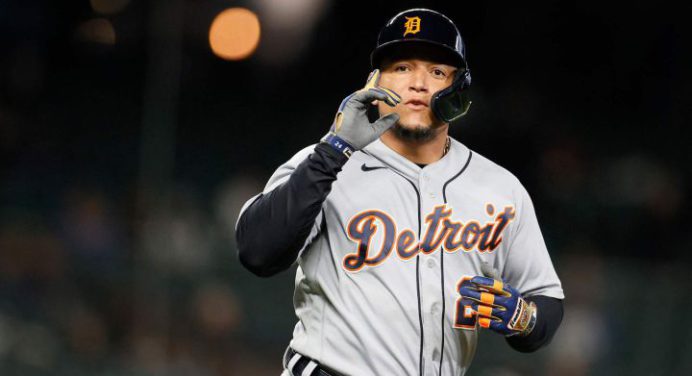 ¡Una millonada! Esto perderán los peloteros criollos tras suspensión de la MLB