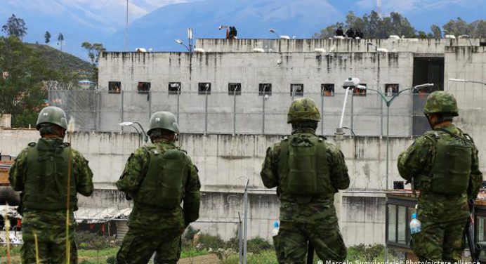 20 muertos tras enfrentamiento en cárcel de Ecuador