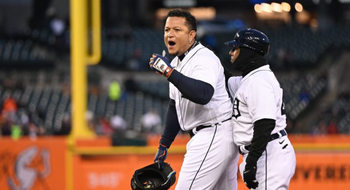 ¡A cuatro de los 3.000! Miguel Cabrera bateó el imparable 2.996