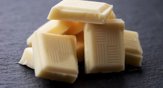 ¡Anímate! Realiza este chocolate blanco casero fácil y sencillo