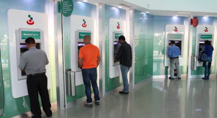 Banesco aumentó su límite de retiro de efectivo por cajeros automáticos