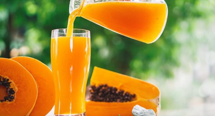 Beneficios del jugo de lechosa con naranja al tomarlo en ayunas (+Receta)