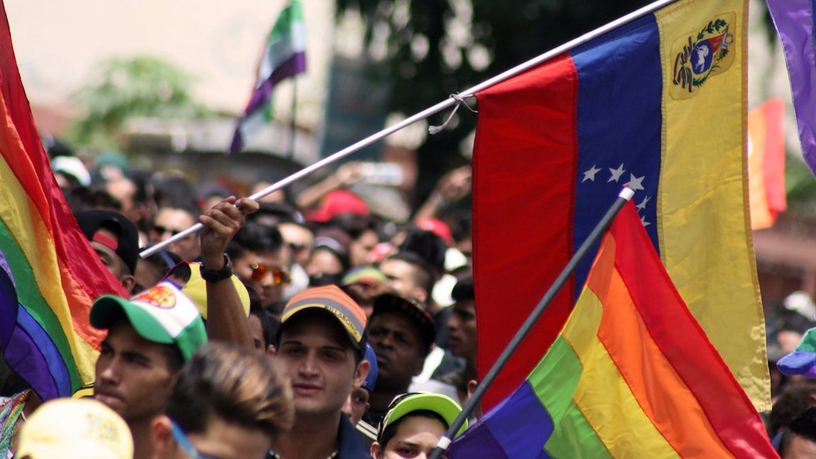 comunidad lgbti en maturin exigen respeto para poder llegar al pacto simbolico de convivencia laverdaddemonagas.com orgullo gay venezuela foto archivo