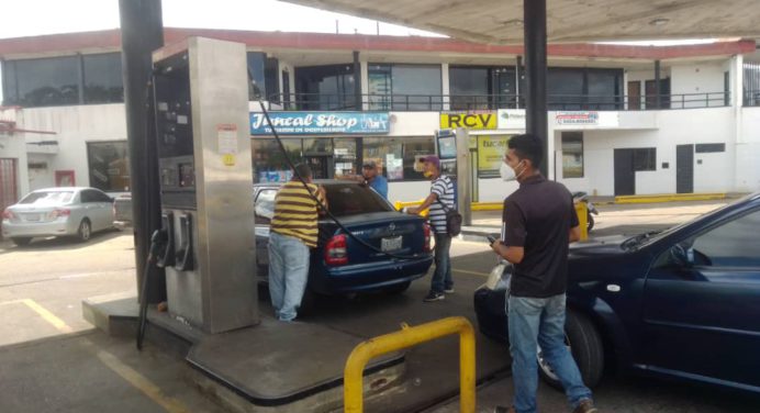 Conductores de Maturín inconformes con el cobro de gasolina por biopago