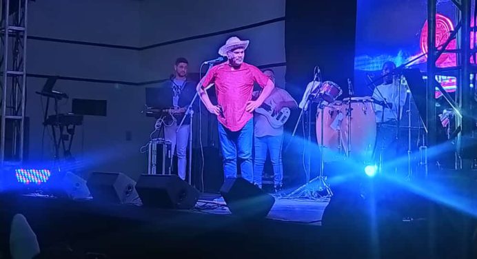 Er Conde del Guácharo llegó a Maturín para homenajear a los trabajadores