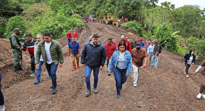 Gobernador Ernesto Luna inspeccionó vías agrícolas en Caripe