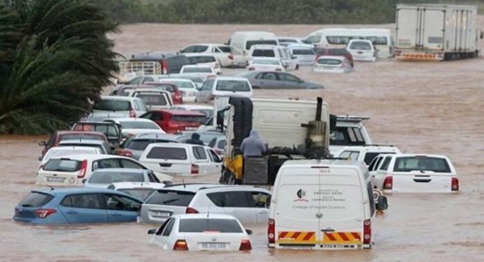 Inundaciones en Sudáfrica deja 45 muertos