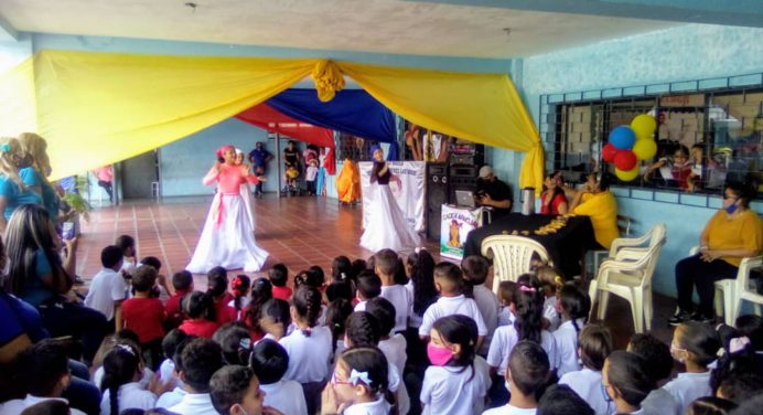 La ruta de la danza llegó a la Escuela Básica «José Damián Ramírez Labrador»