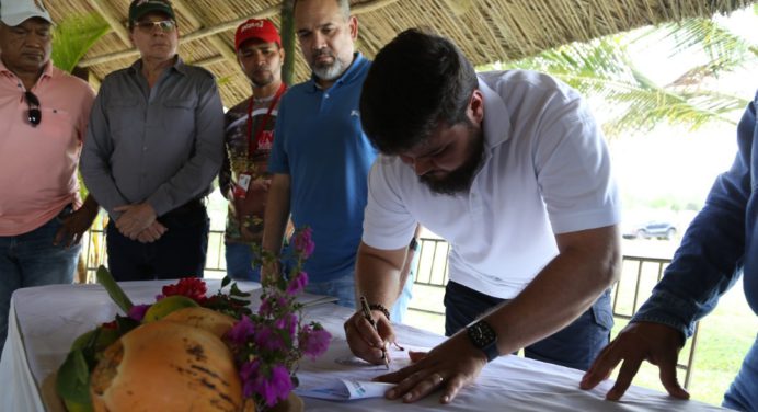 Gobernación de Monagas y Funvessa firman alianza para erradicación de fiebre aftosa