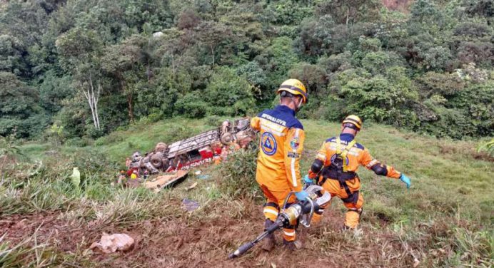 Nueve muertos y 26 heridos en dos accidentes de tráfico en Colombia