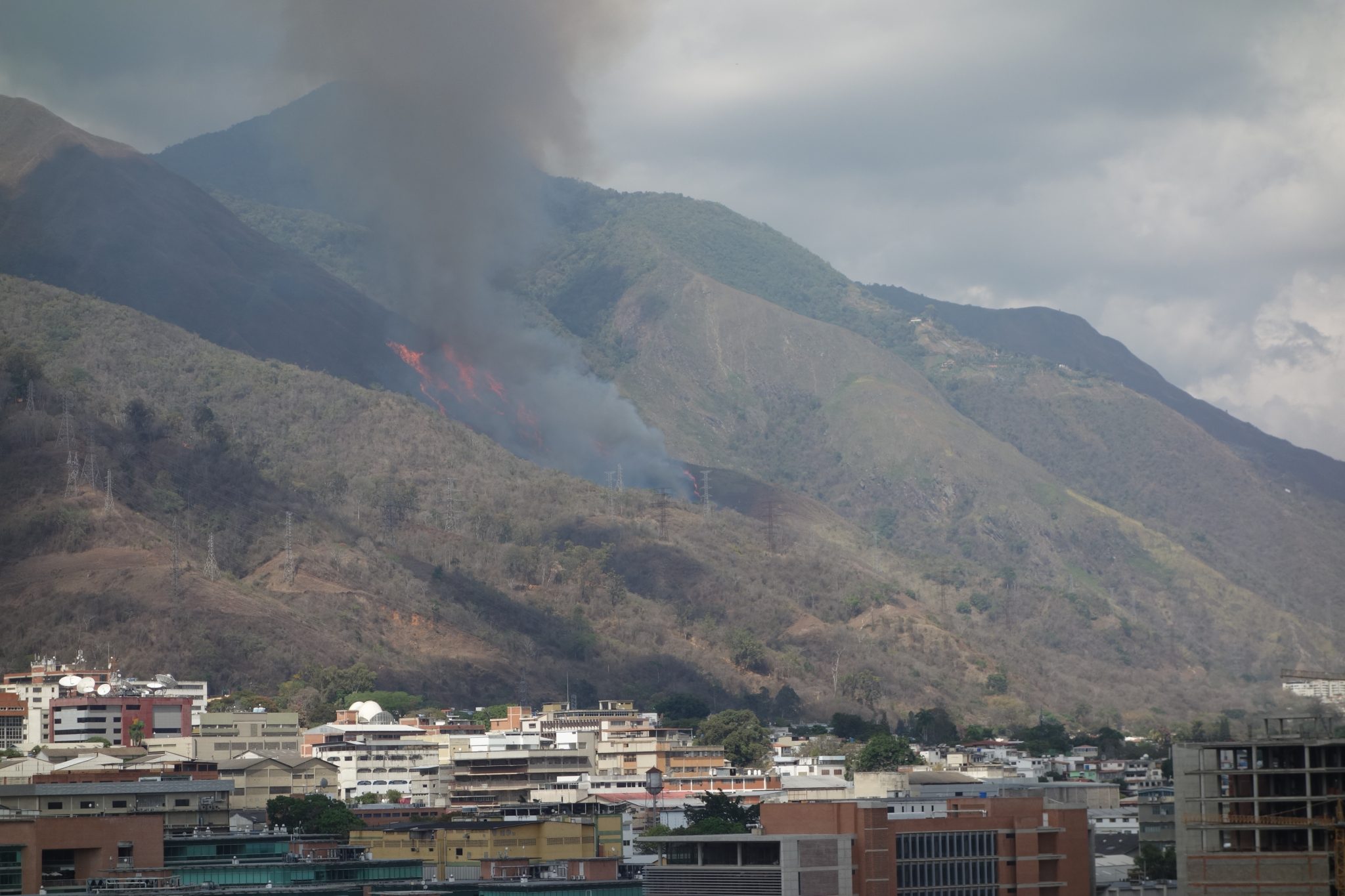 Nuevo incendio forestal en el Ávila
