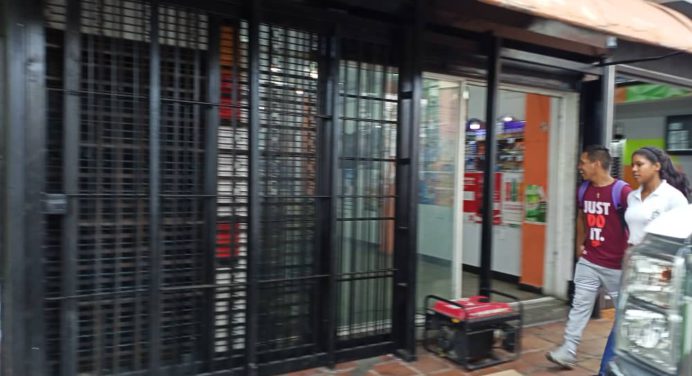 Dos veces el casco central de Maturín se quedó sin electricidad este #18agosto