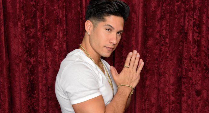 Presentadores dan pocas esperanzas sobre la salud de Chyno Miranda