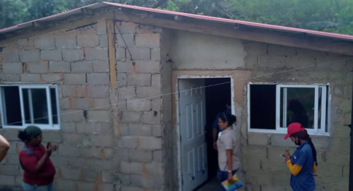 Servim inspecciona proyectos de construcción de 130 casas en tres municipios