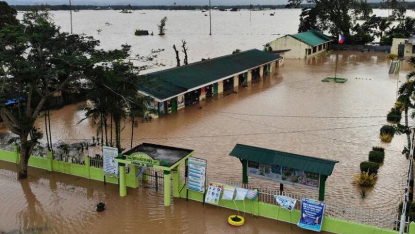 Sube a 117 cifra de muertos por deslaves e inundaciones en Filipinas
