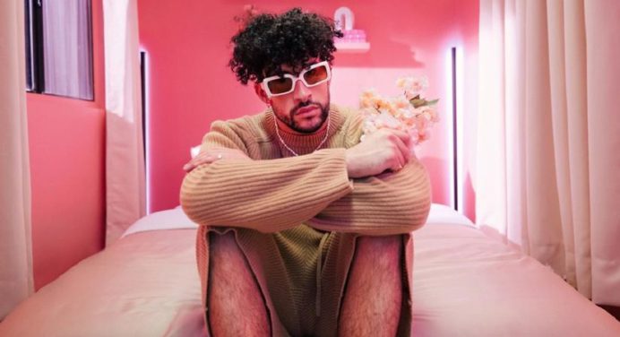 Bad Bunny comentará partido de baloncesto en Puerto Rico