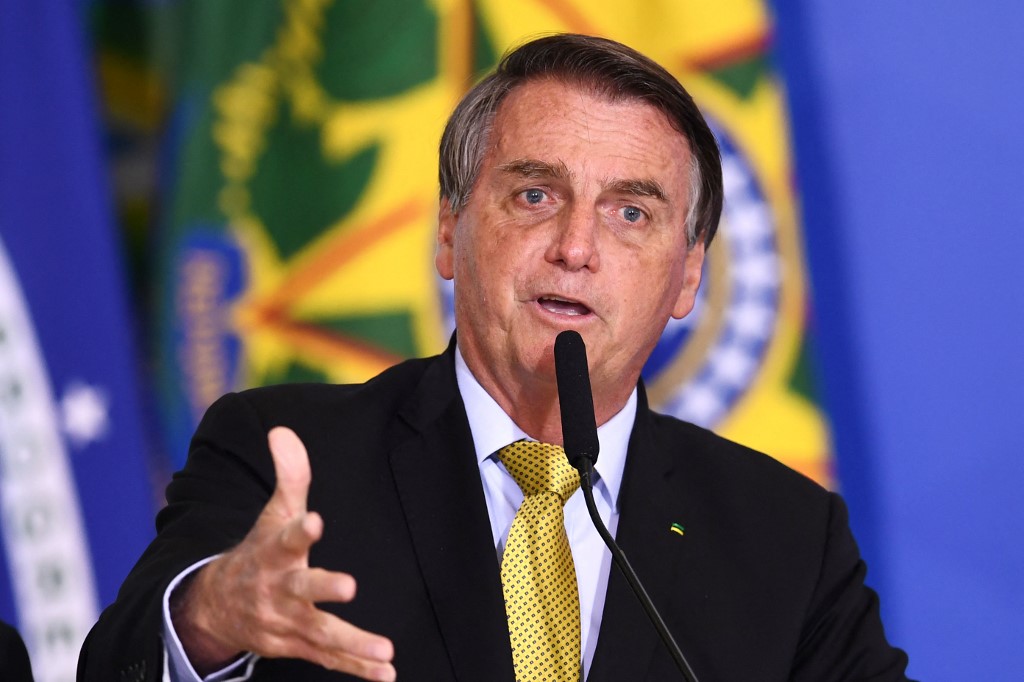 Bolsonaro remonta en las encuestas en Brasil a cinco meses de los comicios