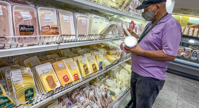 Cendas: Canasta básica de abril superó los $1000