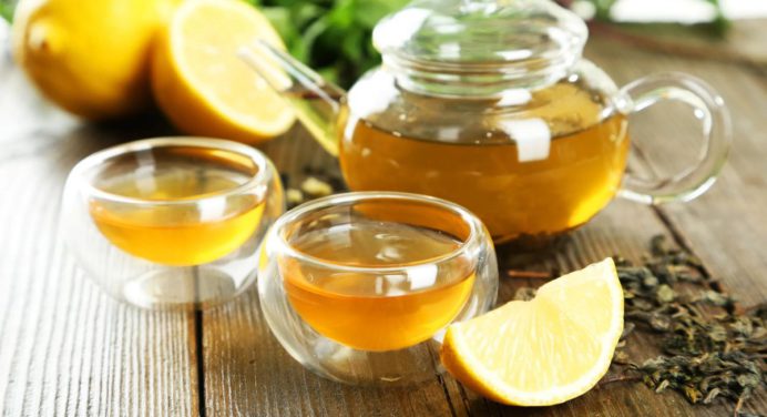 Conoce los 8 beneficios de tomar té verde con limón para tu organismo