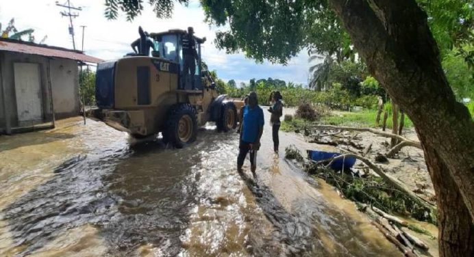 Ejecutivo nacional entregó recursos para atender emergencia en Zulia