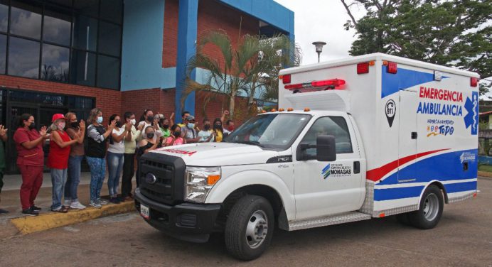 En tiempo récord entregan ambulancia al Hospital Simón Bolívar