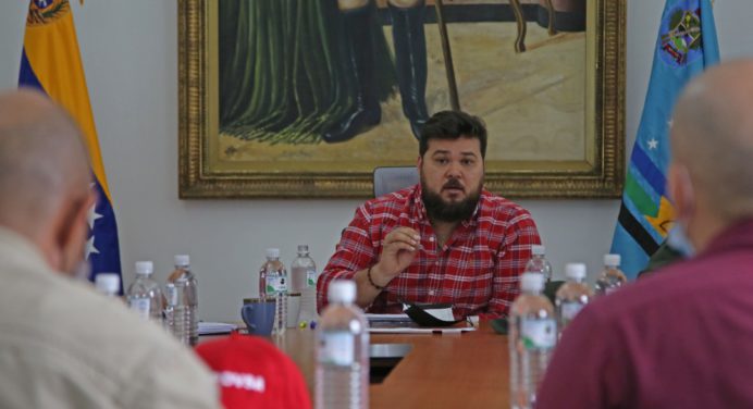 Ernesto Luna: Estamos regularizando el suministro de gasolina