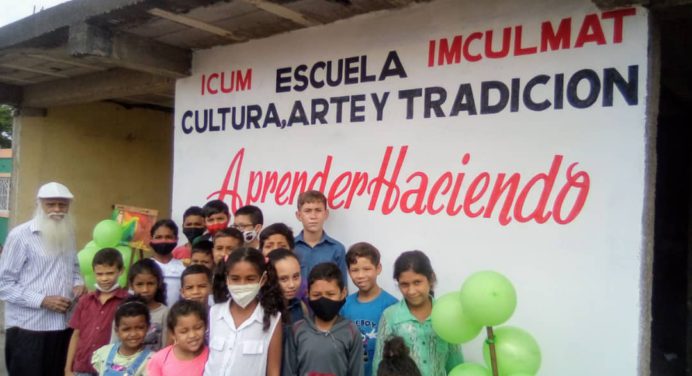 Estudiantes de escuelas de arte de Valenzuela celebran tres meses de formación artística