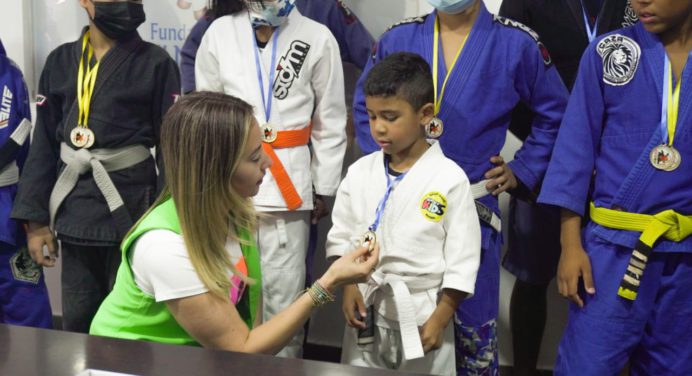 Fundación El Niño Simón Monagas recibe a la victoriosa delegación de Jiu Jitsu