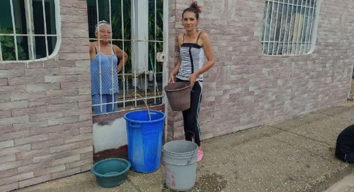 Los Cortijos: Habitantes del sector agobiados por la falta de agua