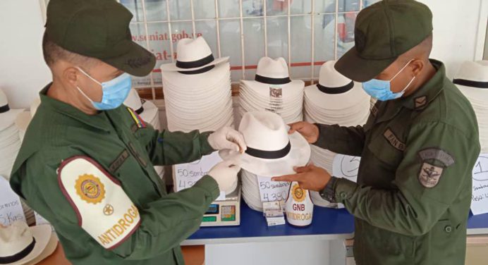 FANB incautó 598 sombreros impregnados de cocaína en Amazonas