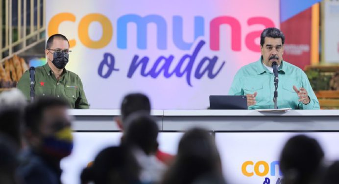 Maduro ordenó la transferencia de activos a los consejos comunales del país