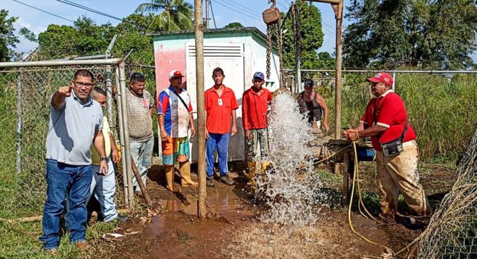 Luna y Maldonado reactivan pozo de agua que beneficia a más de mil 400 habitantes de Sotillo