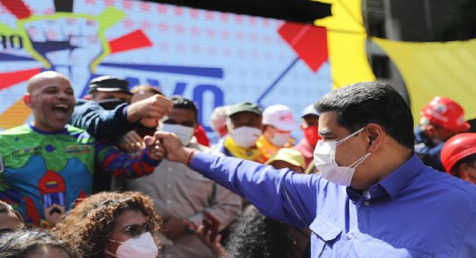 Maduro anuncia bono compensatorio para jubilados de 10 mil bolívares