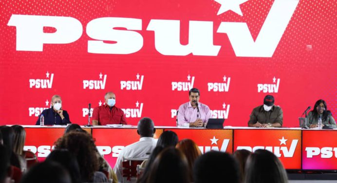 Maduro insta a construir nuevas mayorías electorales