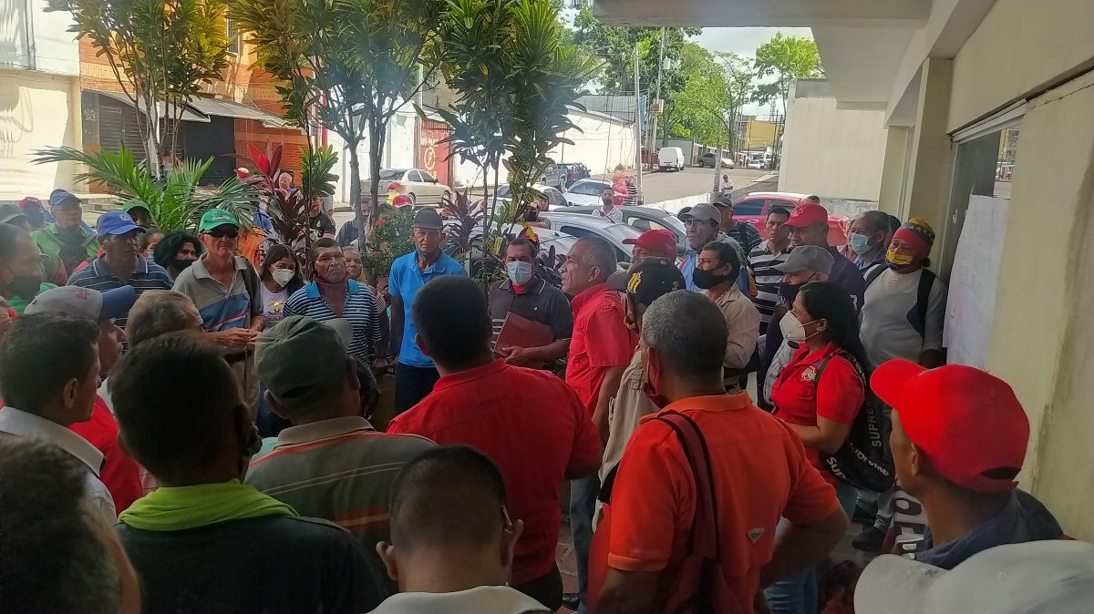 obreros de la alcaldia de maturin exigen la certificacion de contrato colectivo laverdaddemonagas.com img 20220523 0933121