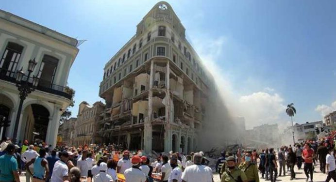 Papa Francisco pidió orar por víctimas de explosión en hotel de Cuba