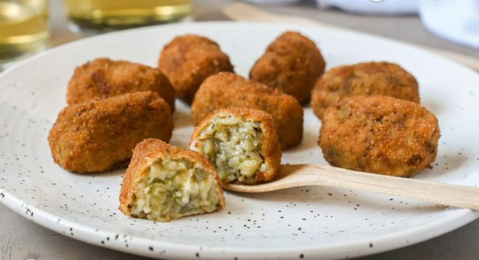 Prepara unas ricas croquetas de berenjena con queso para una increíble cena