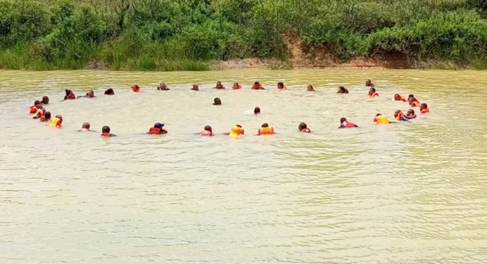 Protección Civil impartió en Sotillo curso de rescate acuático