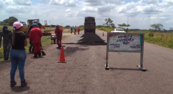 Realizan mejoras en carpeta de rodamiento en la troncal 10 en Monagas