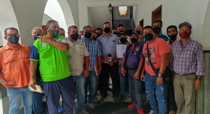 Transportistas piden nueva estación de servicio para surtir gasolina